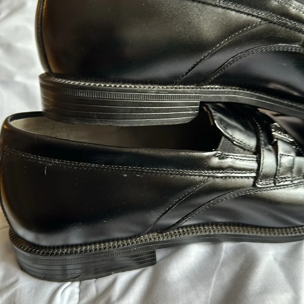 Florsheim men memory foam black size 12D shoes